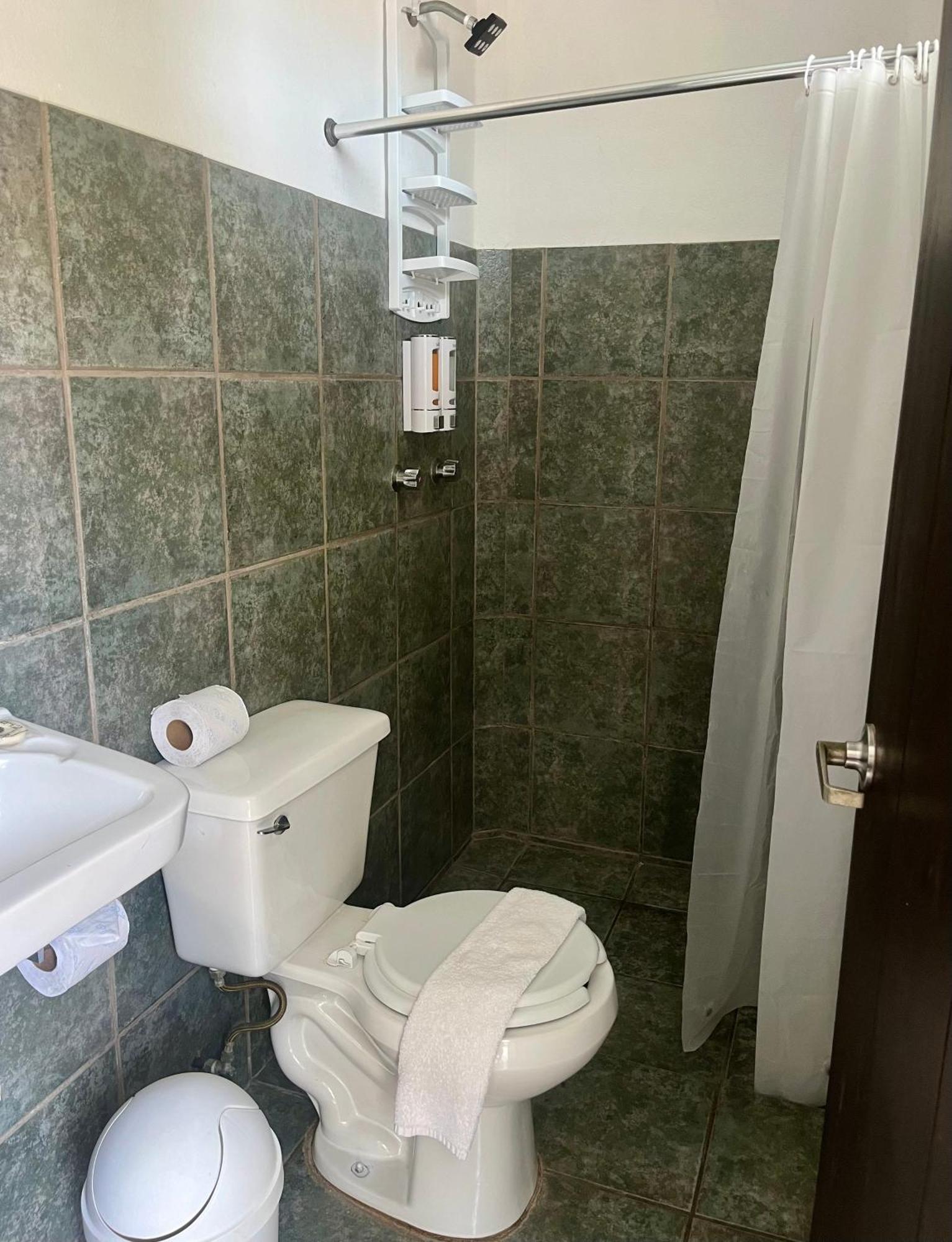 Hotel Aqualuna Cyclops Brisas de Zicatela المظهر الخارجي الصورة